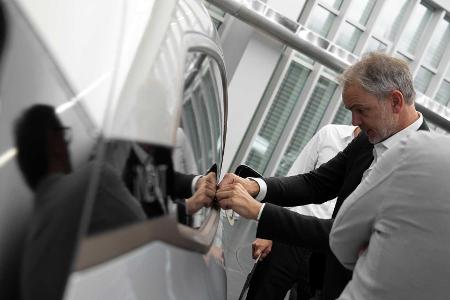 Aus BMW Vision iNext wird BMW iX: Elektro-SUV kommt Ende 2021