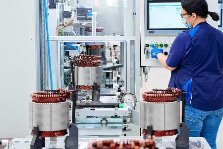 BMW iX3 (2020): Elektro-X3 kriegt 480 Km Reichweite und Sound von Hans Zimmer