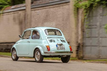Zeitreise: Unterwegs im alten Fiat 500