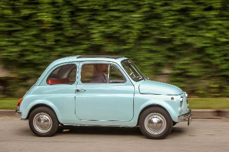 Zeitreise: Unterwegs im alten Fiat 500