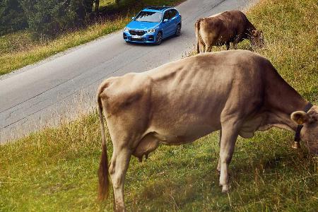 BMW X1 xDrive25e und X2 xDrive25e: Kompakt-SUVs mit Plug-in-Hybrid