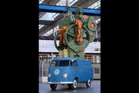 Volkswagen T1 Bulli von 1950: Miss Sofie feiert Geburtstag