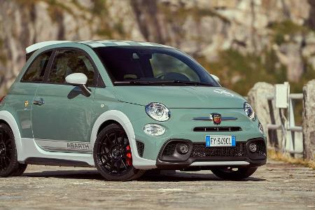 Abarth 695 70° Anniversario mit 180 PS und verstellbarem Spoiler