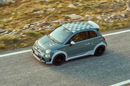Abarth 695 70° Anniversario mit 180 PS und verstellbarem Spoiler