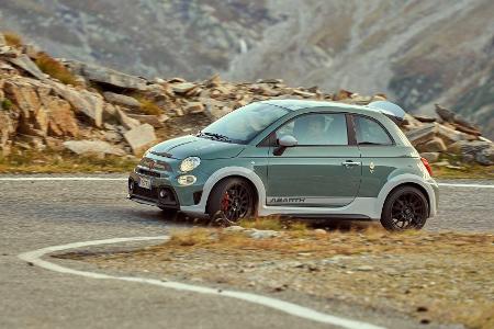 Abarth 695 70° Anniversario mit 180 PS und verstellbarem Spoiler