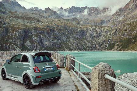 Abarth 695 70° Anniversario mit 180 PS und verstellbarem Spoiler