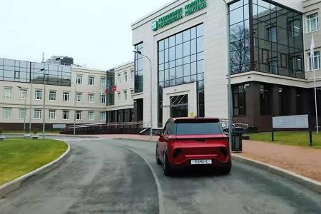 Kamaz Kama 1: Russisches Elektroauto mit Display im Lenkrad
