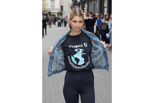 Nachdem sie wohl ein UFO in Rom erspähte, ist sich Pixie Geldof sicher: Wir sind nicht allein. Das Model, Tochter von Bob Ge...