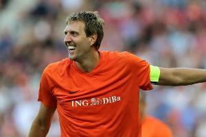 Champions for Charity: Dirk Nowitzki lädt wieder zum Benefiz-Fußballspiel