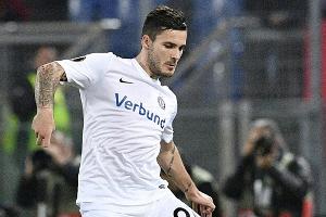 Austria-Verteidiger vor Lokal zusammengeschlagen