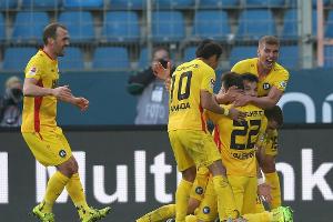 Achtungserfolg für Absteiger Karlsruhe