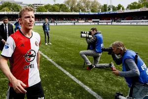 Niederlande: Team-Kapitäne fordern Verbot von Kunstrasenfeldern