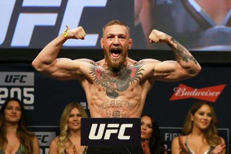 UFC-Star McGregor sagt Kampf mit Mayweather zu