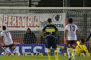 Zweifelhafter Elfmeter: Fan meldet "Raub" per Polizei-Notruf