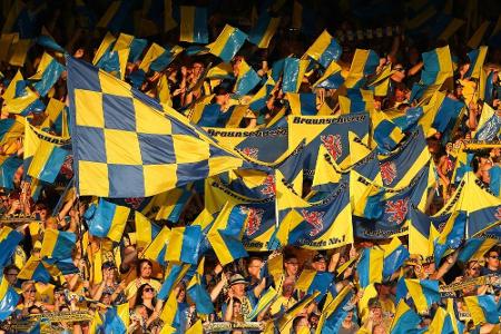 Platzsturm in Braunschweig nach Relegations-Rückspiel