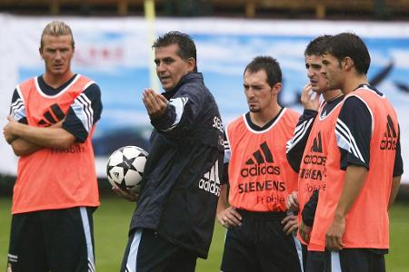 ...in den kommenden Jahren war Kontinuität auf der Trainerbank der Madrilenen Fehlanzeige. Gleich mehrere Trainer versuchten...