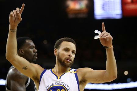 NBA: Curry führt Golden State zum nächsten Sieg gegen die Spurs