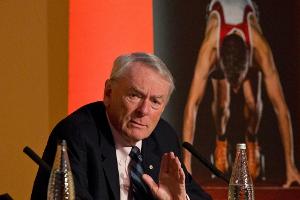 Pound kritisiert Bach: Nur nicht mit dem Finger auf Russland zeigen