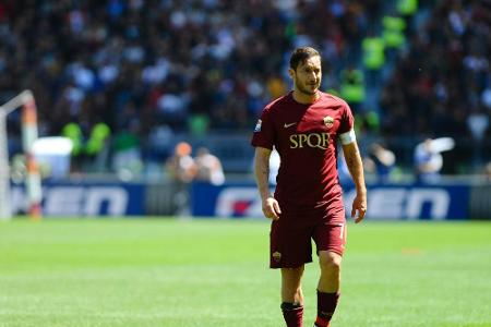Totti erhält Auszeichnung des UEFA-Präsidenten