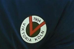 Vor Aufstiegsspiel in Jena: Mannschaftsbus von Viktoria Köln beschmiert