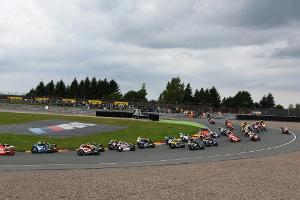 90 Jahre Sachsenring: Folger und Co. fahren Ehrenrunde auf altem Kurs