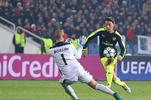 Özil-Treffer zum schönsten Champions-League-Tor der Saison gewählt