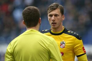 3. Liga: Torwart Klewin bleibt in Erfurt