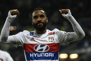 Rekordtransfer: Arsenal holt Lacazette