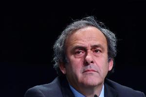 Schweizer Gericht lehnt Beschwerde ab: Platini bleibt vier Jahre gesperrt