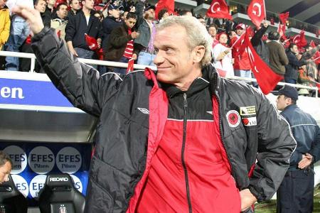 Kaiserslautern: Comeback von Briegel als Sportchef möglich