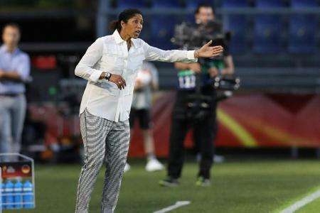 Jones nach Zittersieg kritisch: 