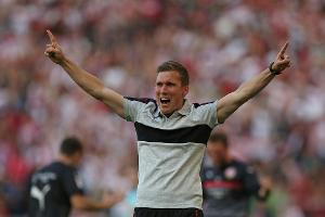 VfB Stuttgart verlängert vorzeitig mit Aufstiegstrainer Wolf