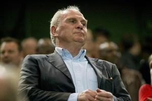 Hoeneß: Asientour der Bayern "grenzwertig"