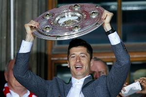 11Freunde-Meisterfeier: Preise für Lewandowski, Dembele, Nagelsmann und Schmadtke