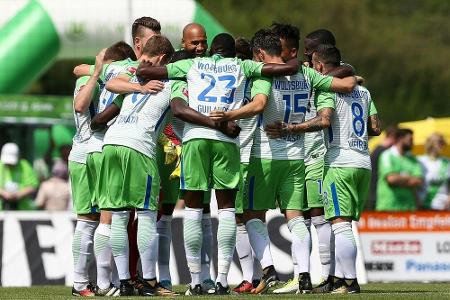 Lockerer Sieg für Wolfsburg - Camacho und Hinds kommen