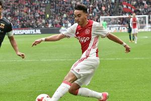 Herzstillstand: Ajax-Spieler Nouri im künstlichen Koma
