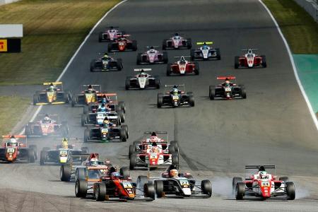 ADAC Formel 4: Drugovich gewinnt in Oschersleben und ist 