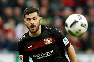 Leverkusens Volland kritisiert Transfer-Wahnsinn als "maßlos übertrieben"