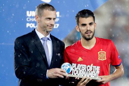 Der Mittelfeldmann von Betis Sevilla wurde zum Spieler des Turniers gewählt, hätte diese Trophäe aber gerne gegen den EM-Pok...