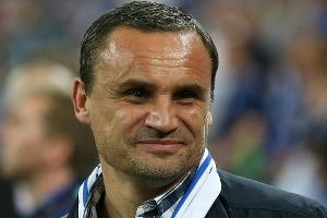 Sepp-Herberger-Stiftung: Max und Waldoch besuchen JVA Herford