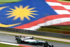 70. Pole Position für Hamilton - Debakel für Vettel