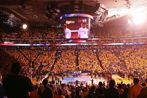 Hymnen-Streit in der NBA? Spieler müssen stehen