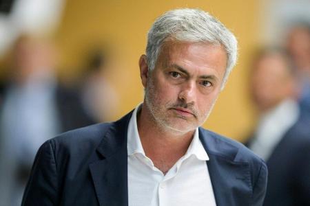 Mourinho bei Benefizspiel als Torwart im Einsatz