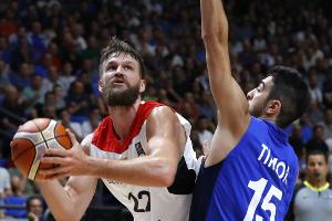 Bittere Niederlage gegen Israel: Erster Rückschlag für Basketballer