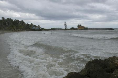 Trotz Hurrikan Irma im Meer: Junger Profi-Surfer tödlich verunglückt