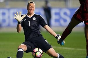 Torhüterin Schult verlässt DFB-Camp - Weiß nachnominiert