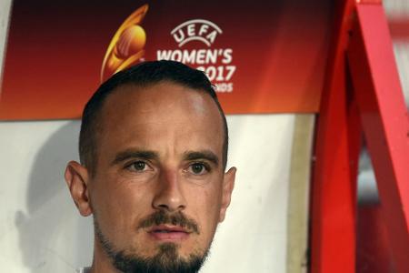 Rassismusvorwürfe: Englands Frauen-Trainer Sampson entlassen