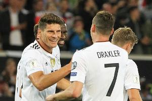 Fröhlich-buntes Schützenfest: Stuttgart feiert DFB-Team und Werner