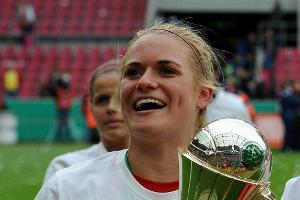 Meniskusriss: Freiburg-Kapitänin Schöne fällt lange aus