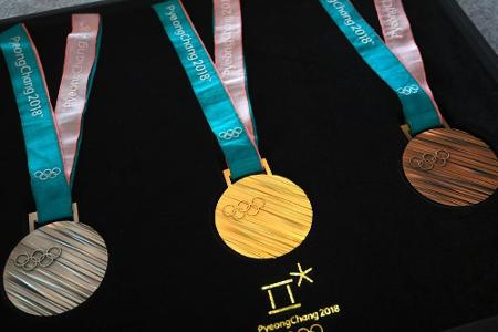 Olympische Medaillen für Pyeongchang präsentiert
